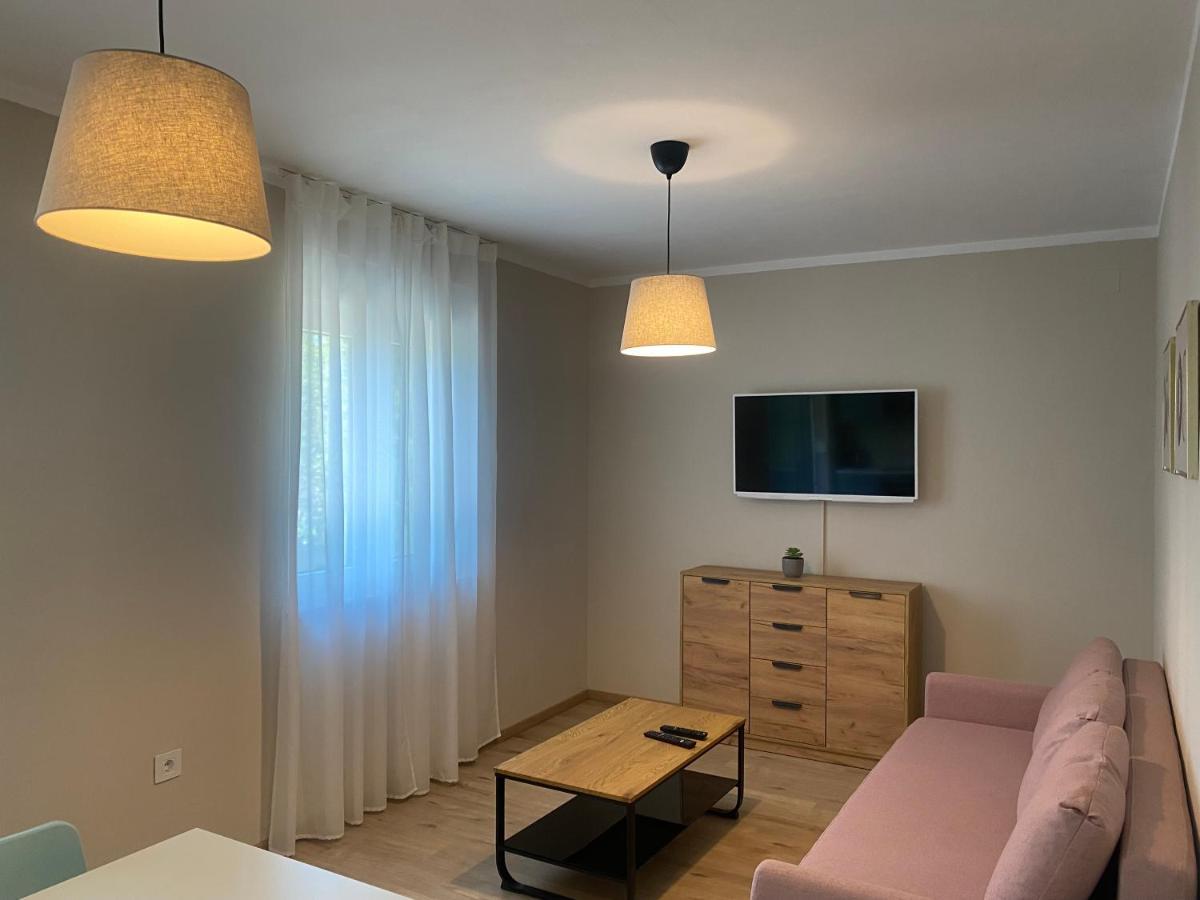 M Plus Residence Pinezići エクステリア 写真