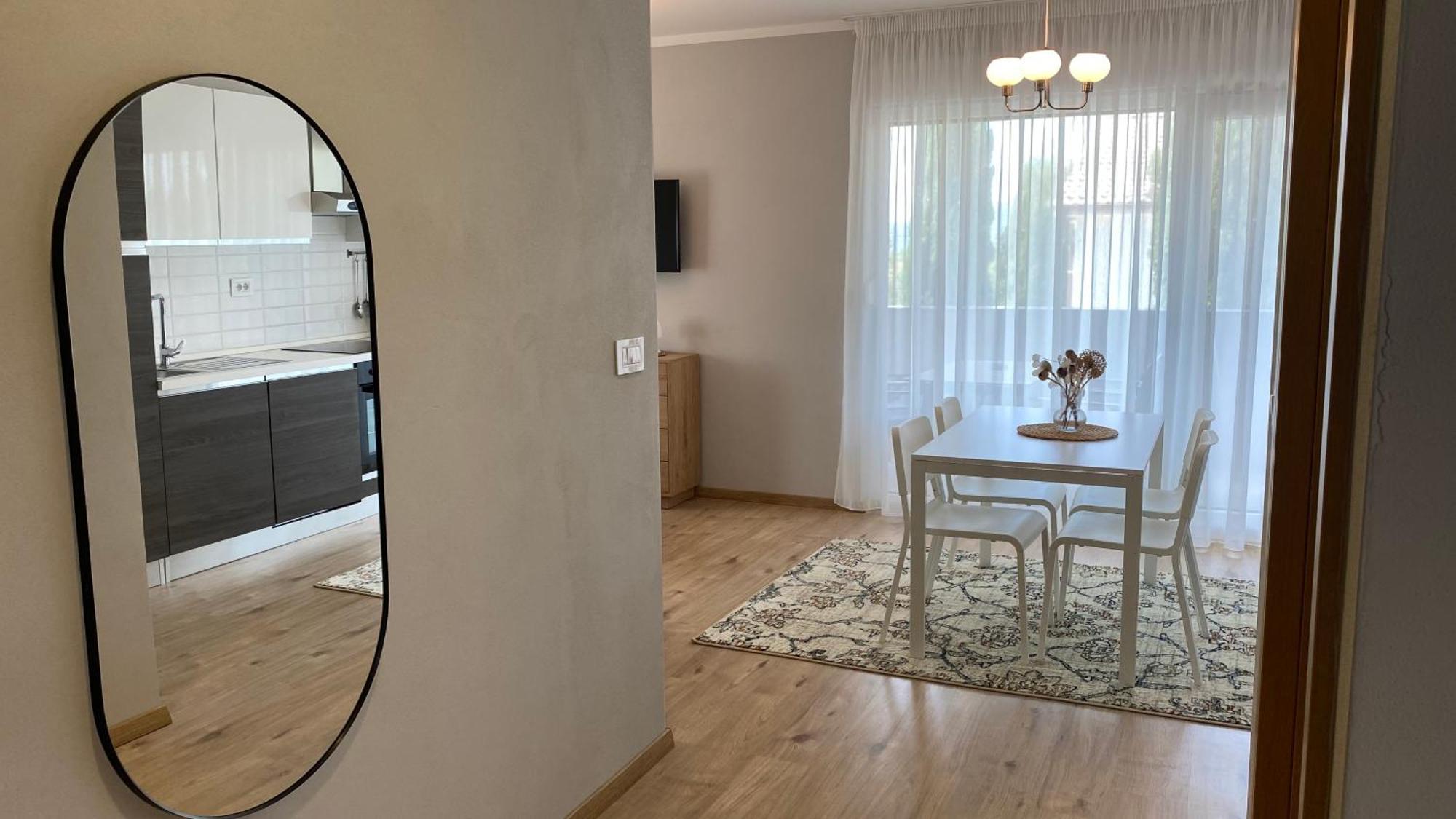 M Plus Residence Pinezići エクステリア 写真